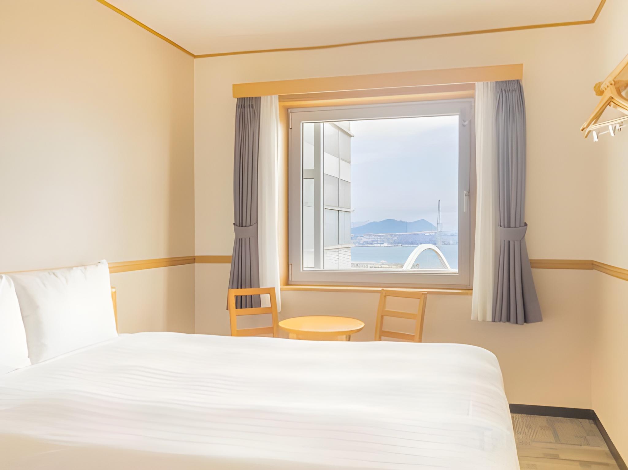 Room, Queen Bed