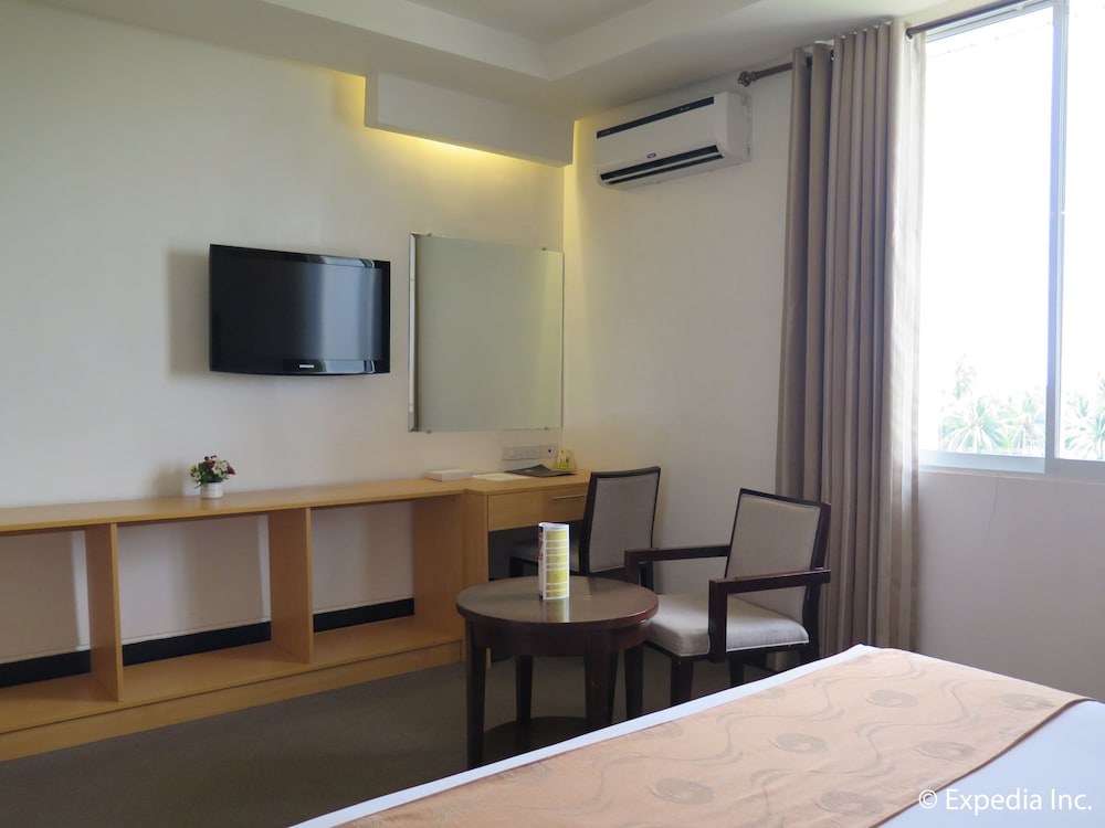 Big 8 Corporate Hotel 59/64