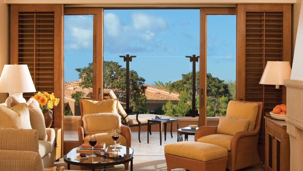 The Resort At Pelican Hill 56/84