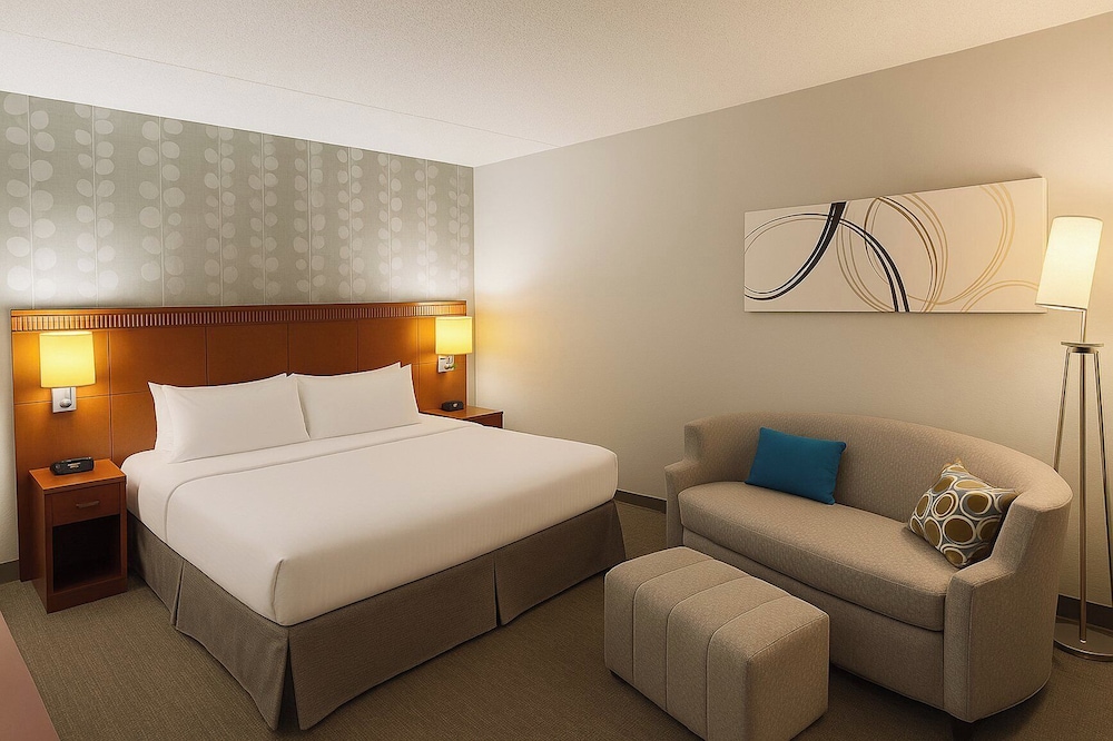 Standard, King Bed, Sofa