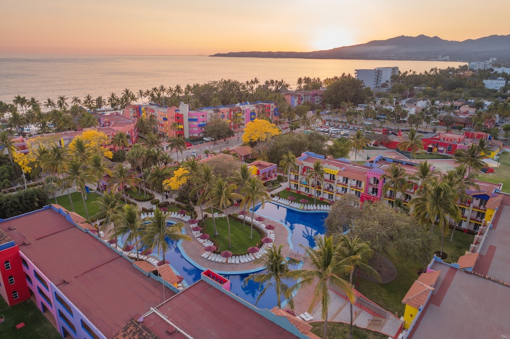 Grand Decameron Complex Bucerias A Trademark All Inclusive 52/76