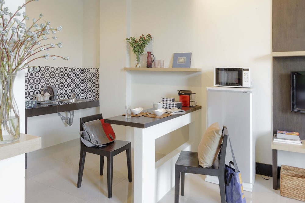 @Home Residence 47/49