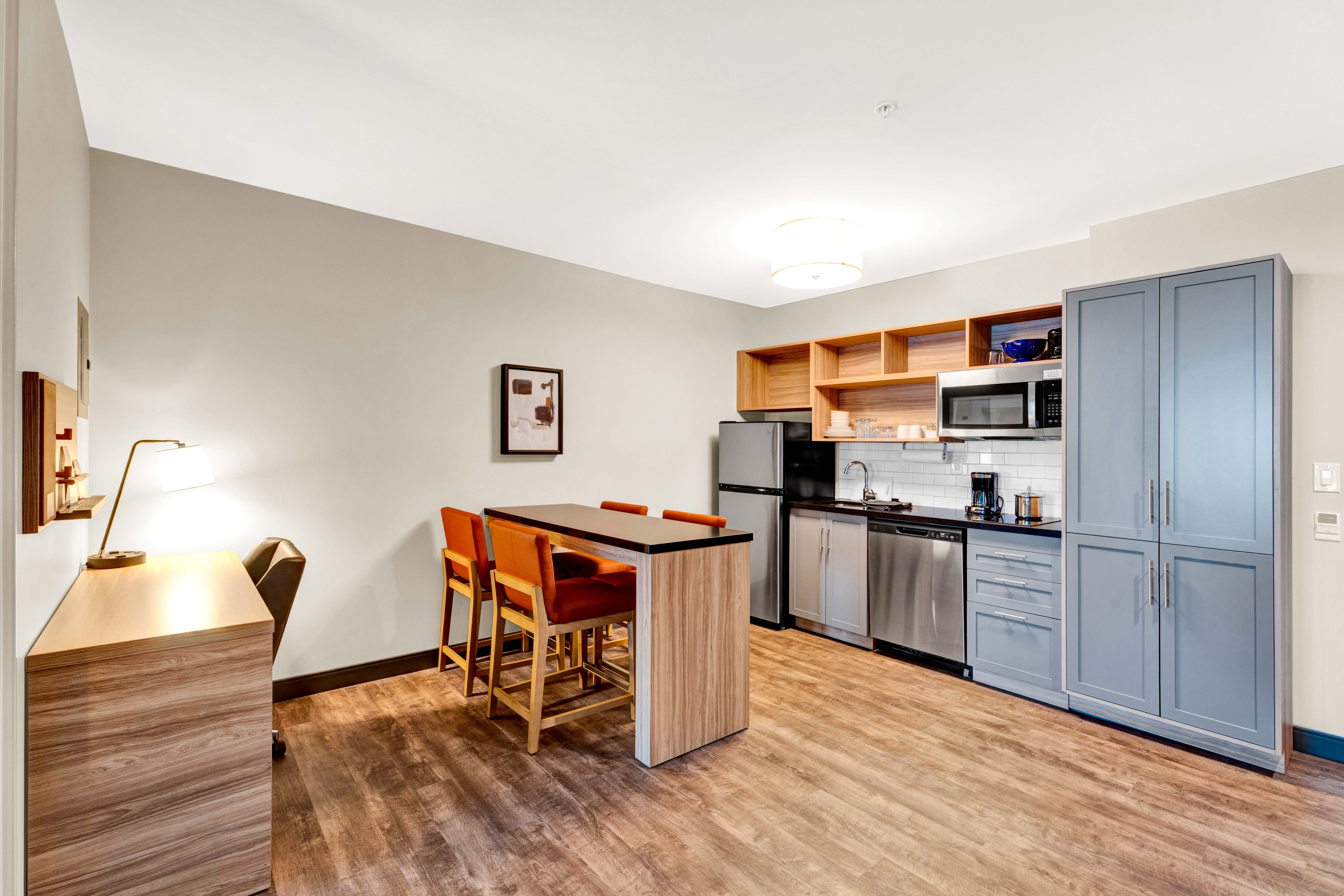 Candlewood Suites Detroit - Auburn Hills by IHG 6/50