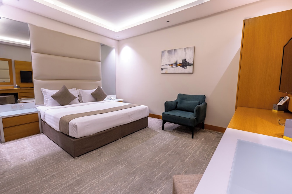 STANDARD, KING BED