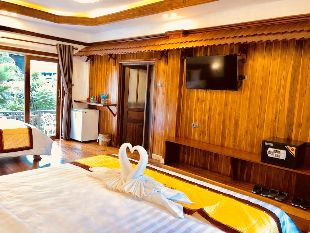1 BEDROOM, LUXURY, QUADRUPLE