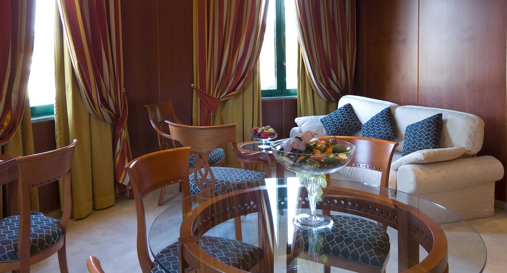 As Hotel Monza 33/56