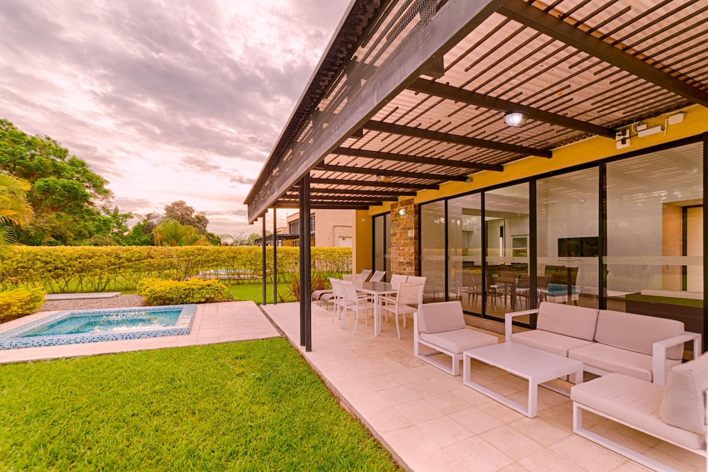 Hotel Mocawa Resort 1/72