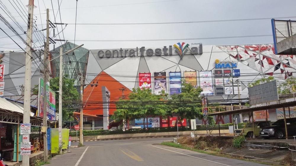 The Smart Hotel Hatyai 58/67