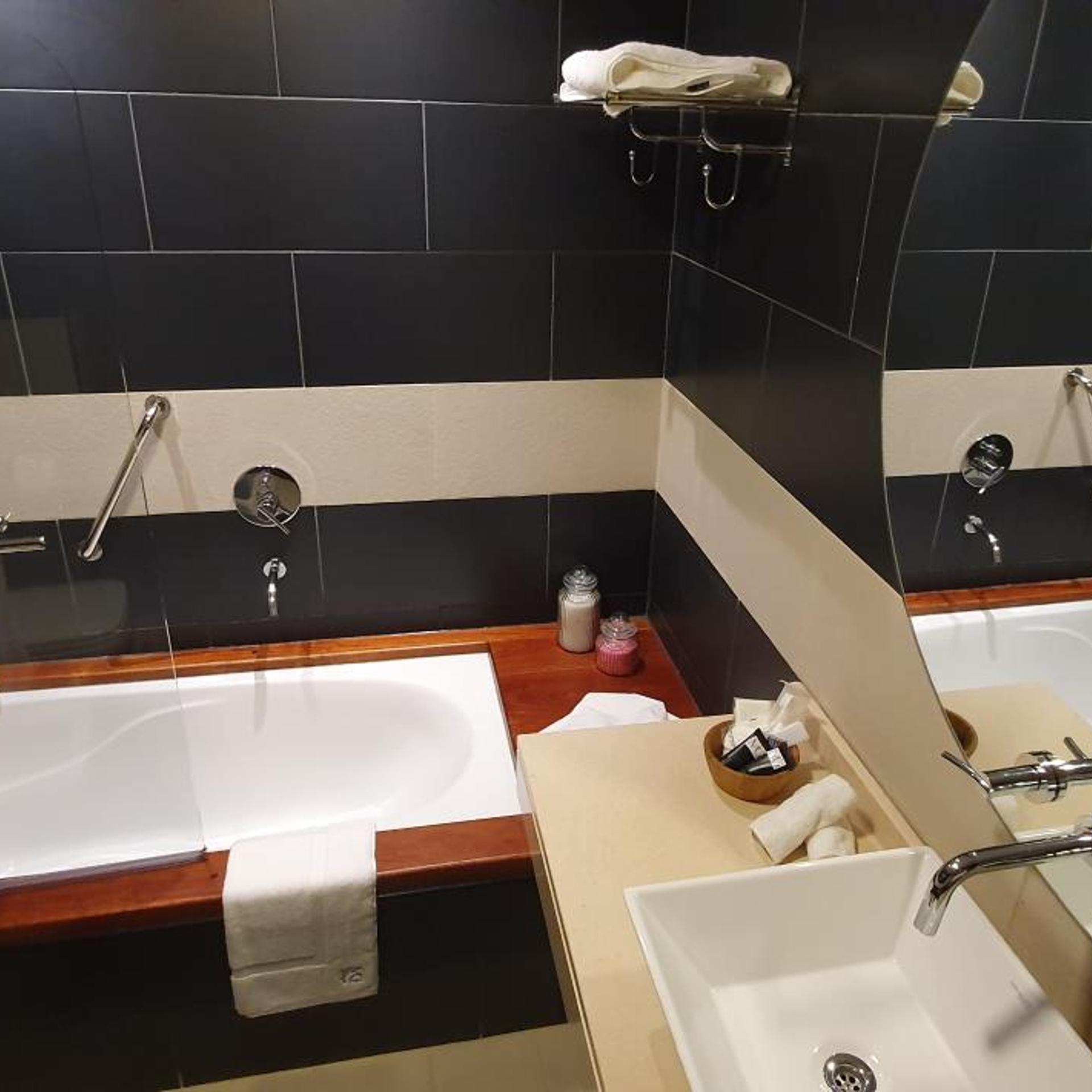 MG Design Hotel Boutique 37/38