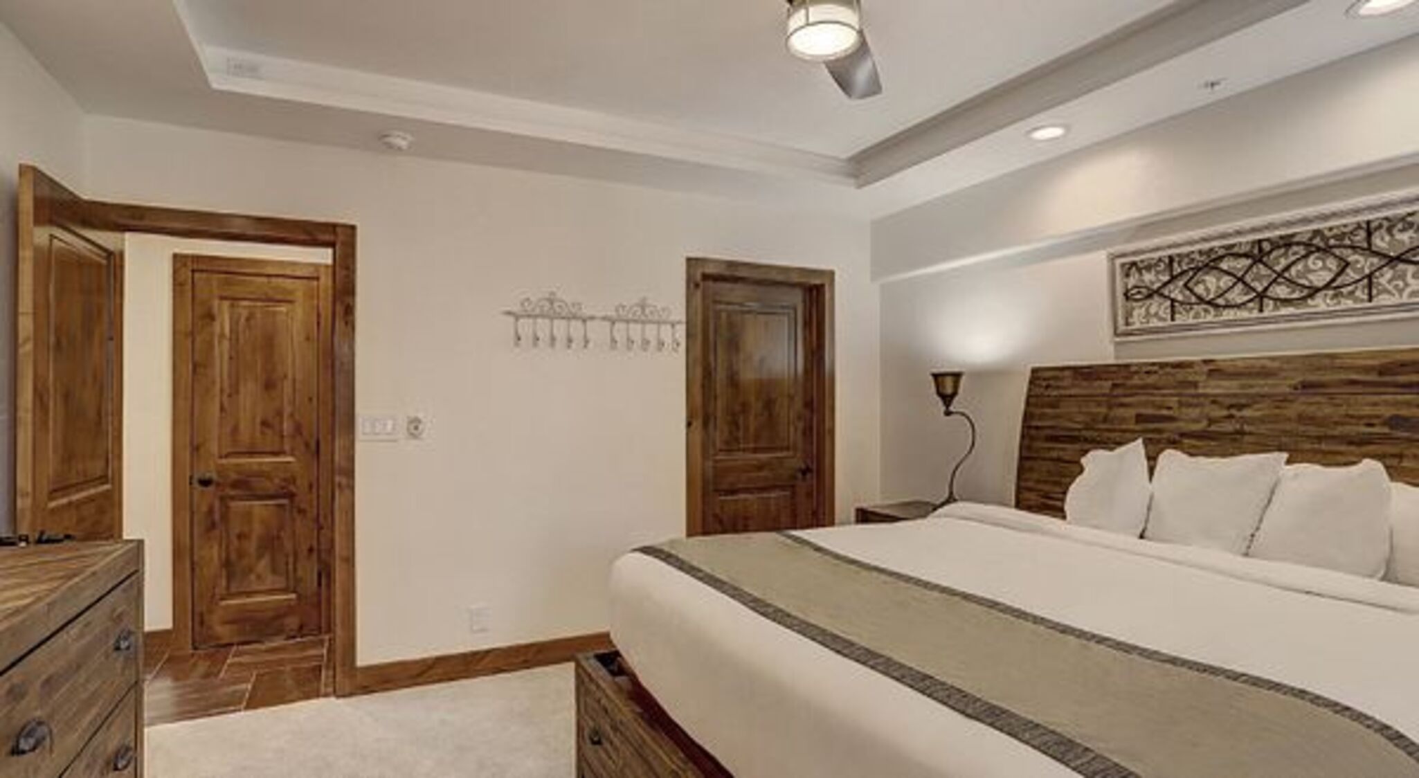 1 Bedroom, Condominium, Premier