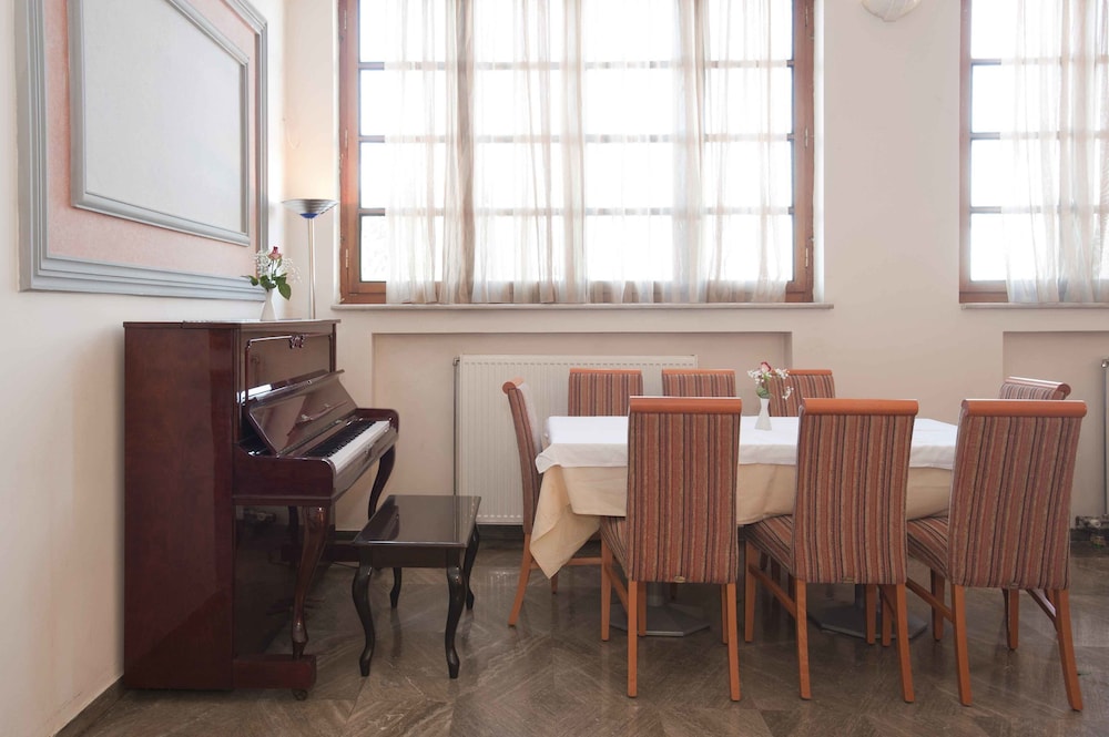 Hotel Karalis City 64/74