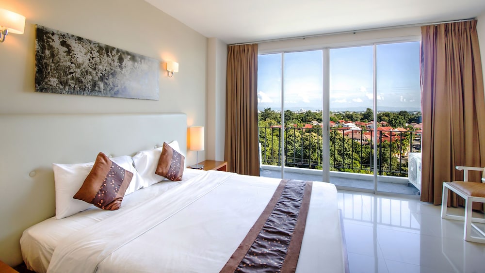 B2 Premier Hotel & Resort 17/44