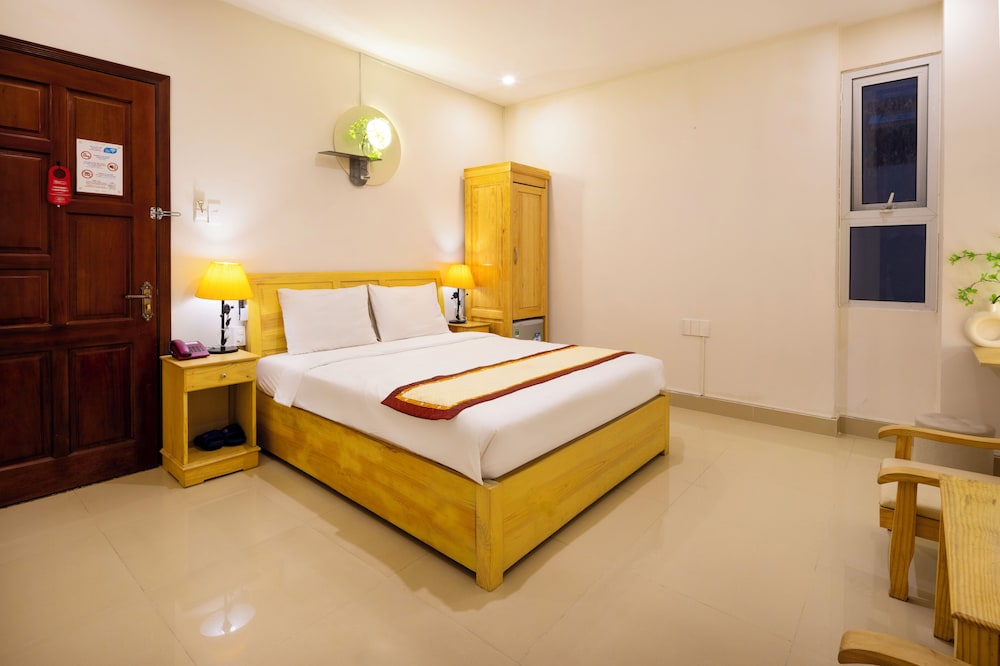 ECONOMY, DOUBLE BED