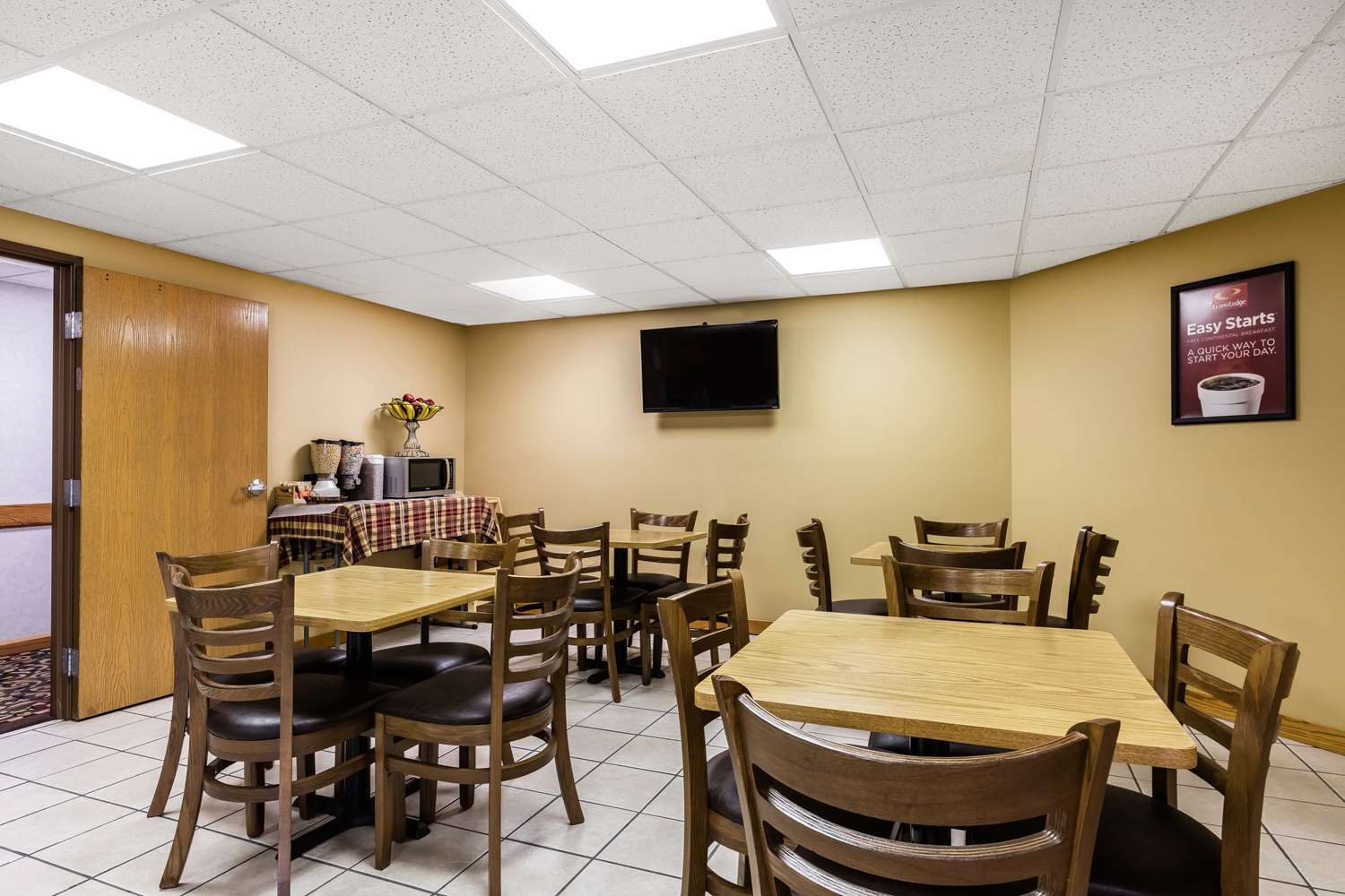 Econo Lodge Inn and Suites Dickson TN 12/14