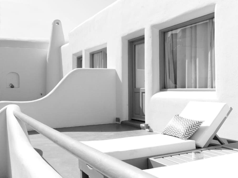 San Marino Suites 34/50