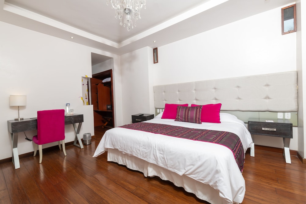 Plaza, King Bed، Sangay Spa Hotel 2/10