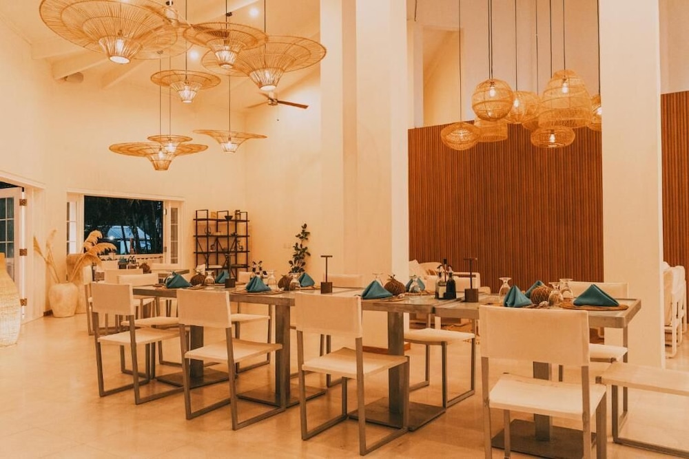 Azul Ocean Club Hotel 52/68