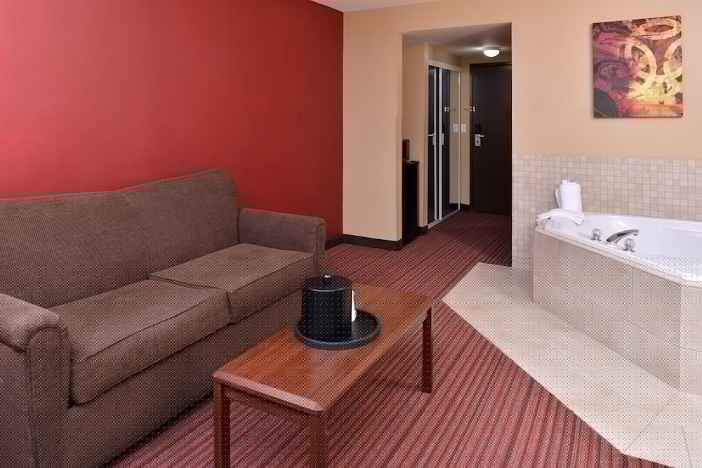 Best Western Woodland Inn 29/39
