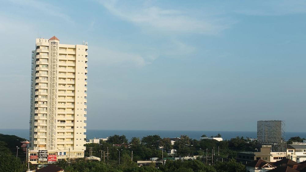B2 Hua Hin Premier Resort 2/22