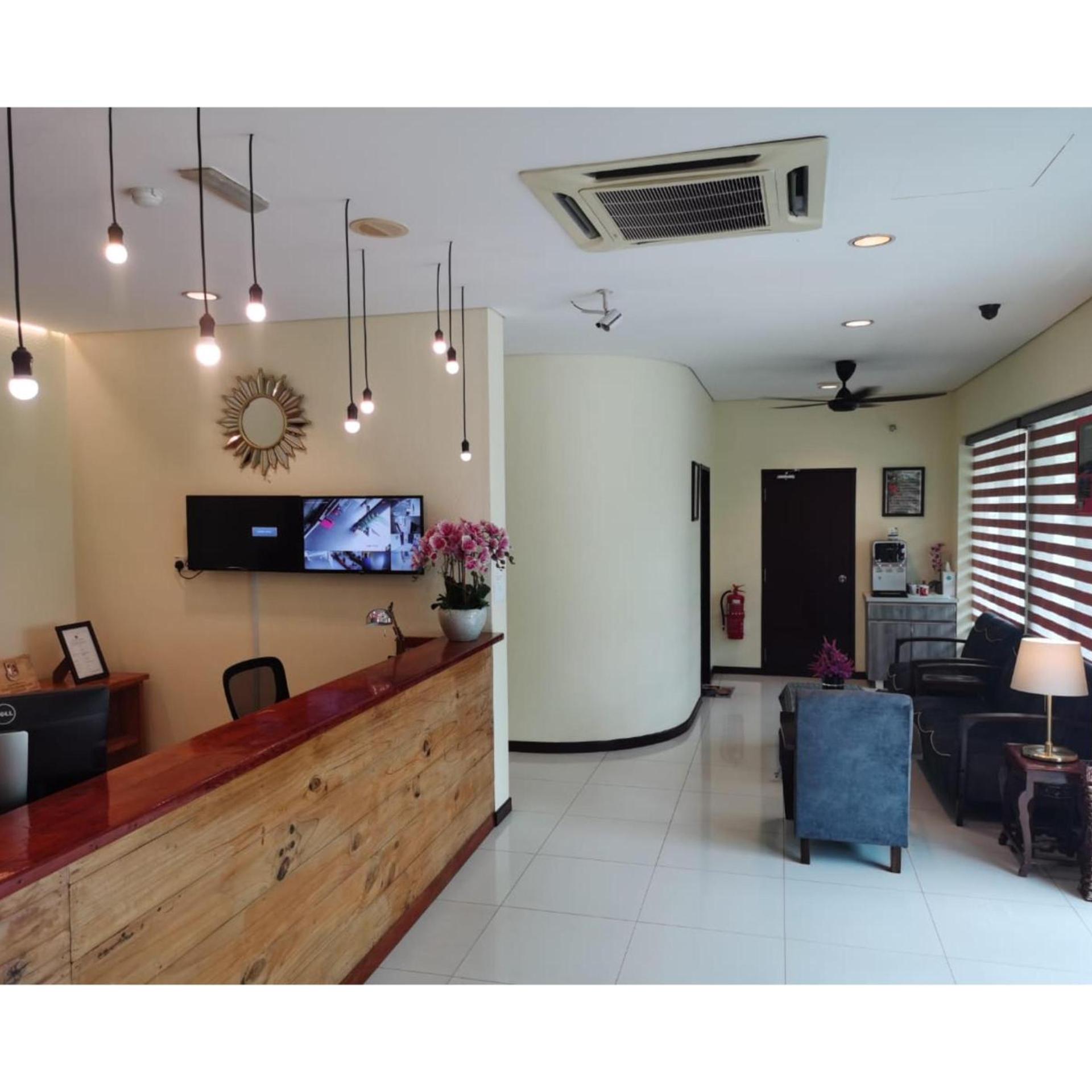 Hotel O Pavilion Inn Hotel 14/42