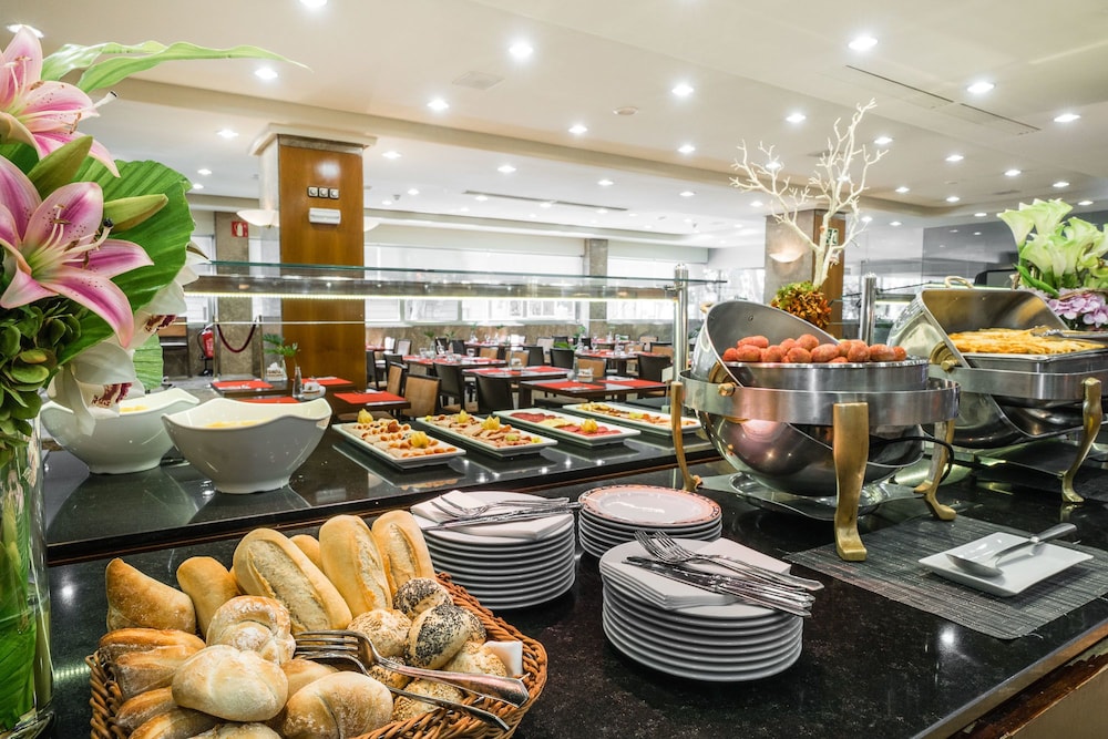 Agumar Hotel 32/48