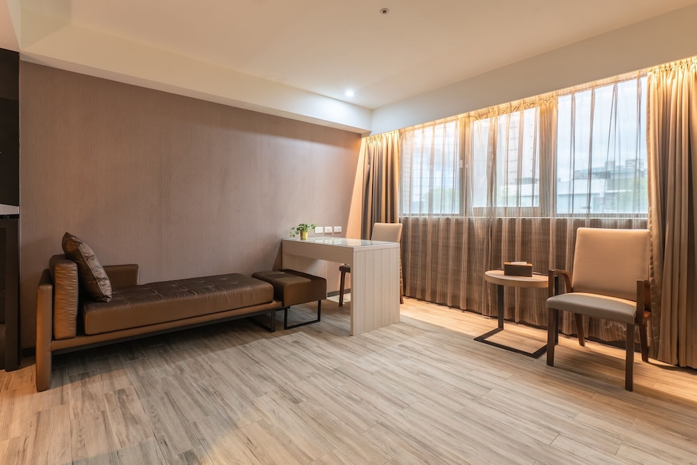 Guide Hotel Taipei Fuxing N. 55/71