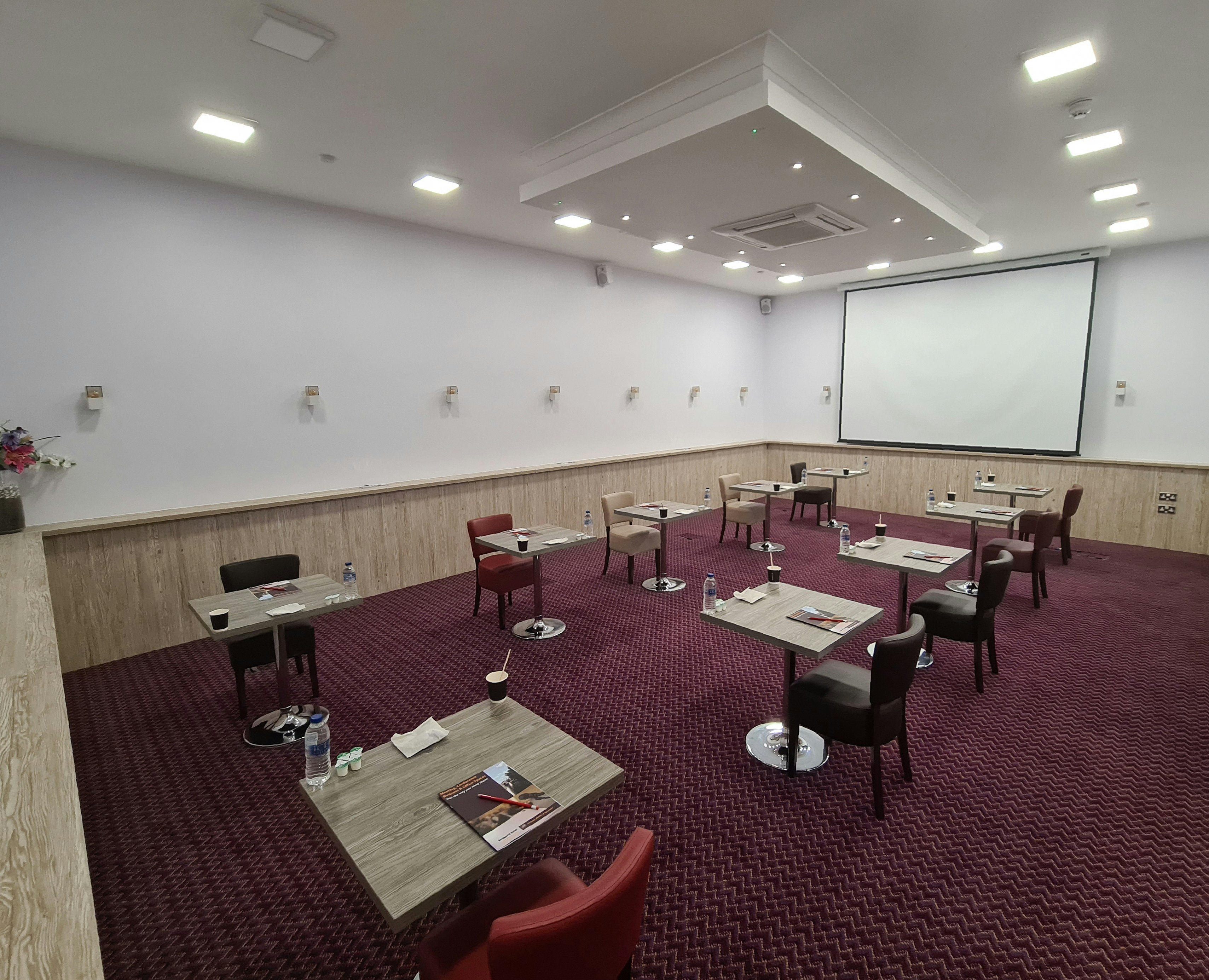 Kegworth Hotel & Conference Centre 30/36