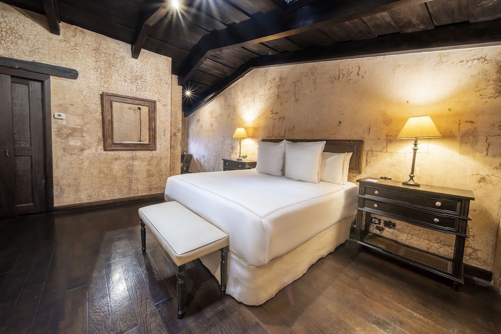 El Convento Boutique Hotel 7/66