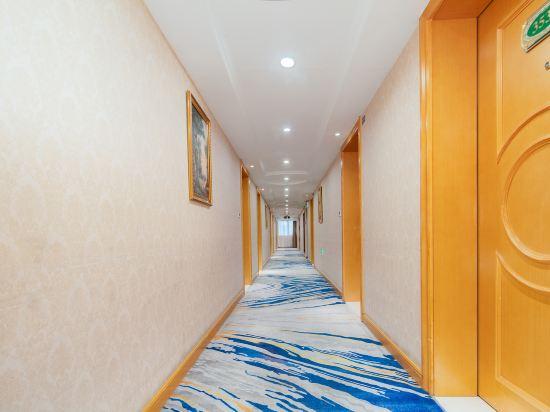 Vienna Hotel (Guiyang Huaguoyuan) 40/55
