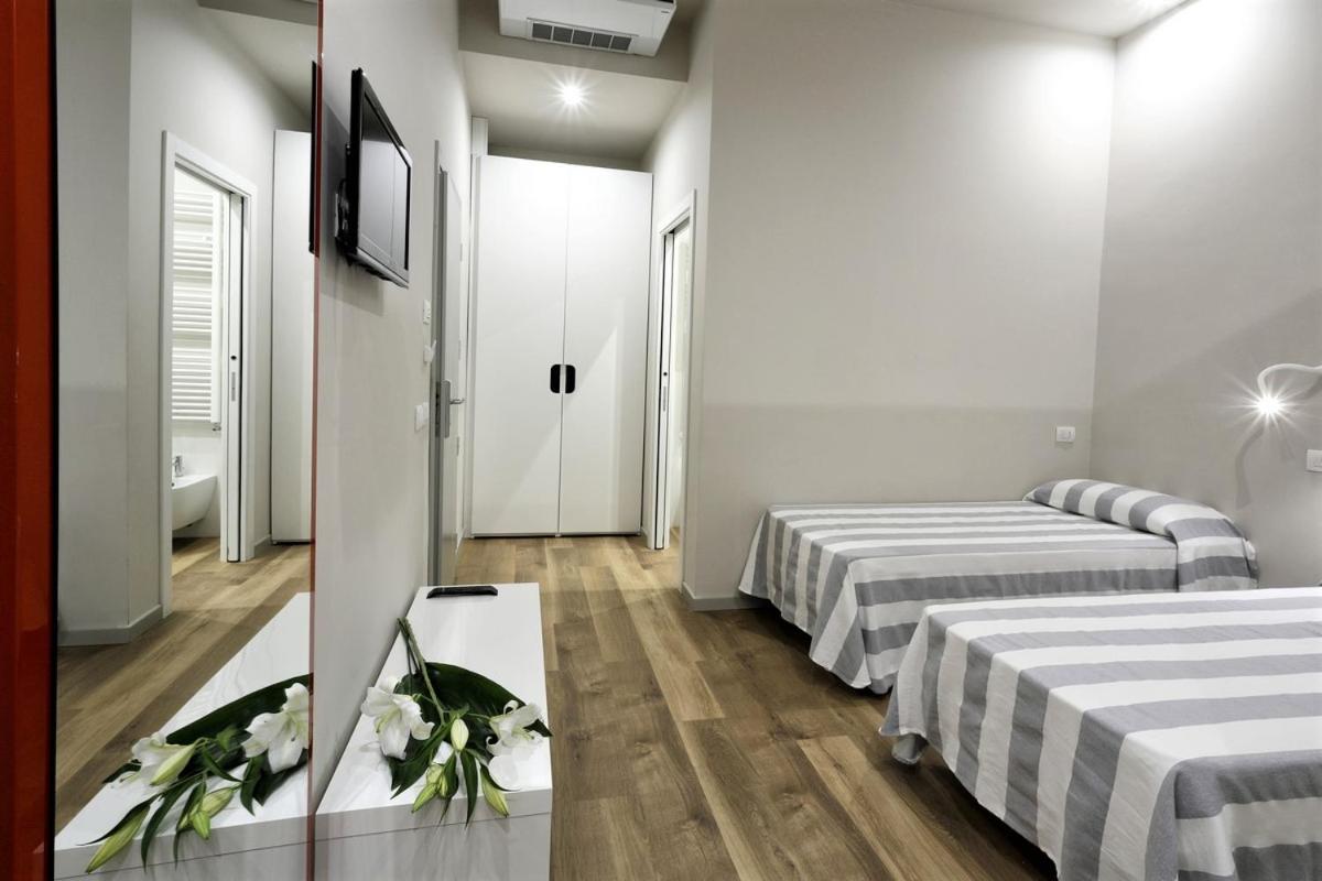 غرفة ديلوكس عائلية، Hotel Aurea 2/8