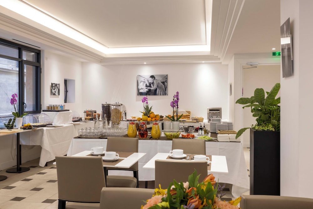 Hotel De Castiglione 33/48