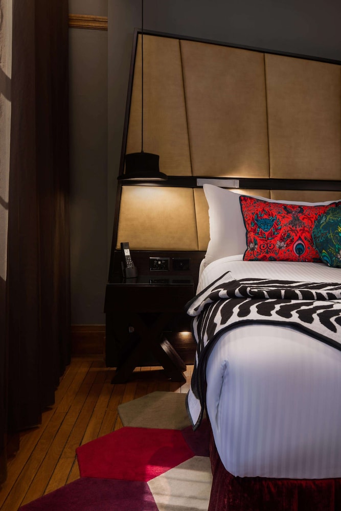 Qt, Junior Suite, King Bed