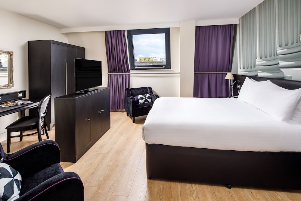 Premium, Single Bed
