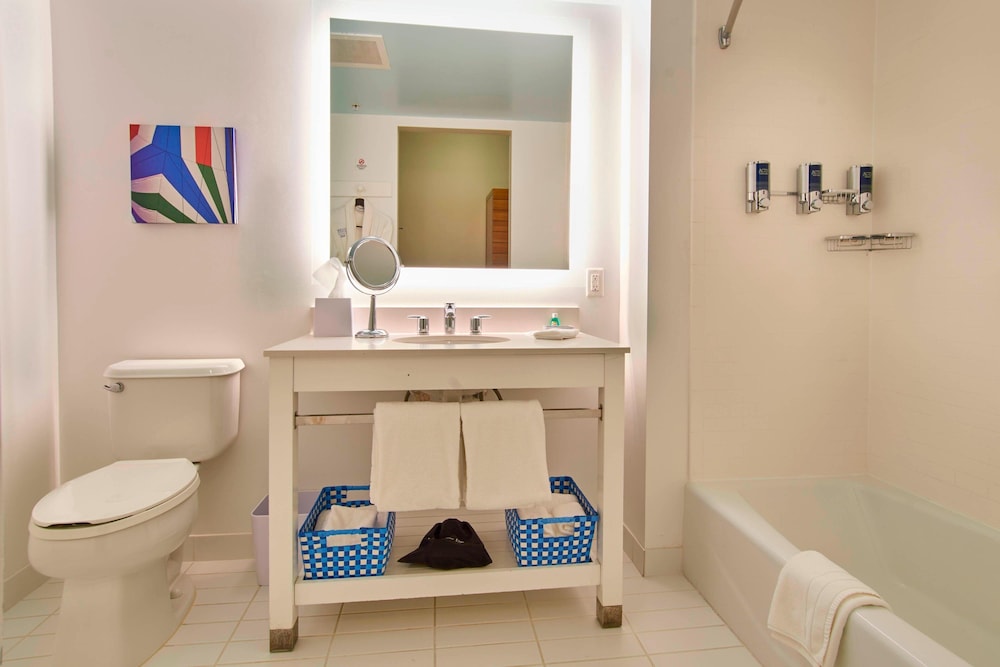 Four Points By Sheraton Punta Gorda Harborside 25/60