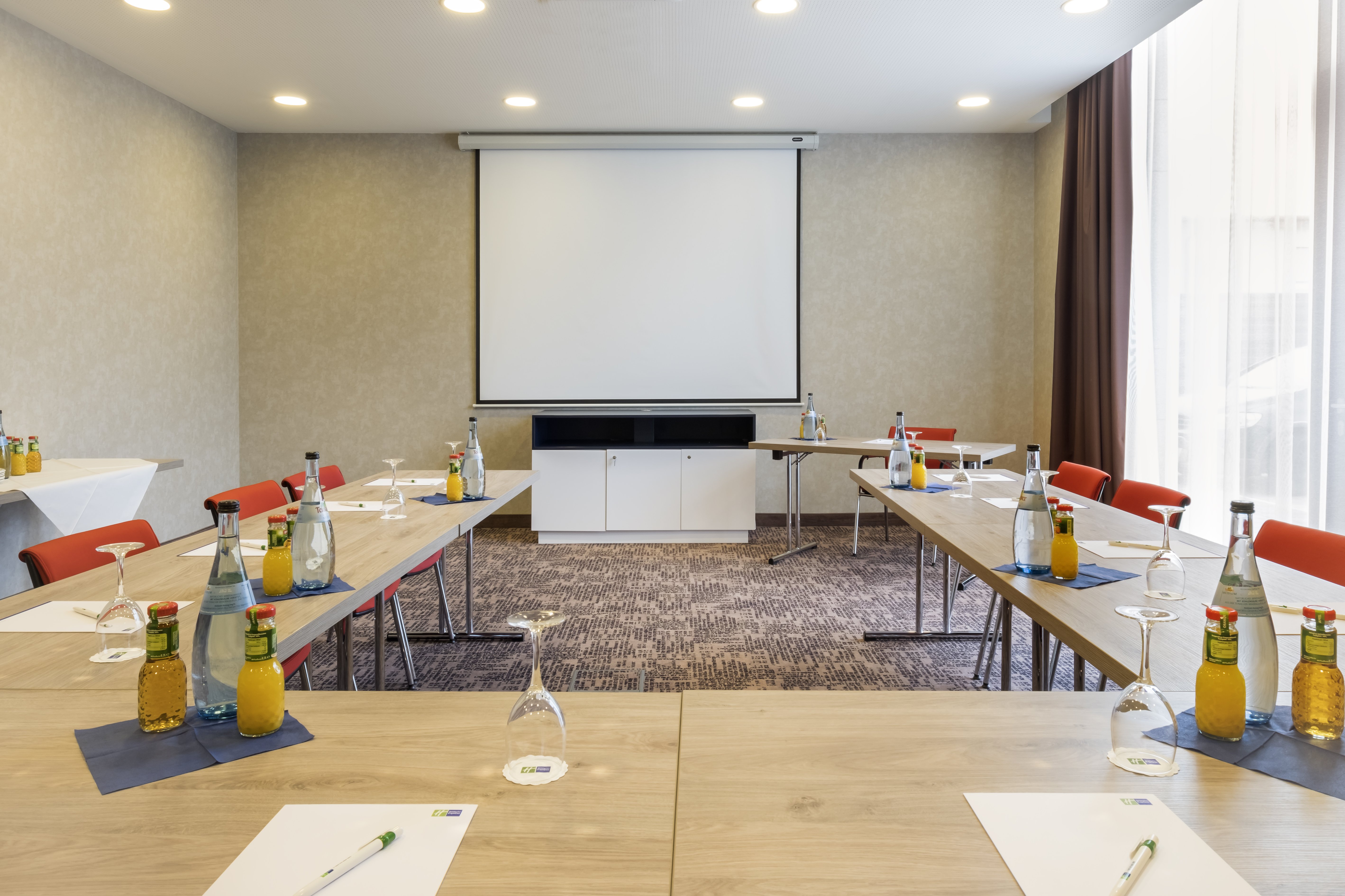 Holiday Inn Express Friedrichshafen 73/76