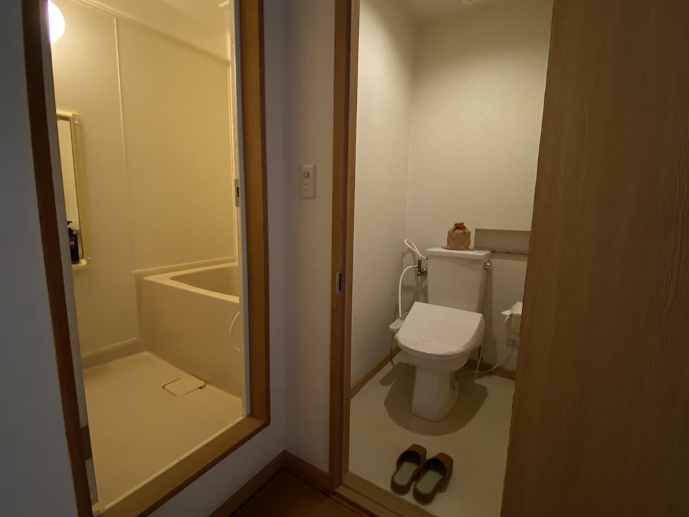 JAPANESE, PRIVATE BATHROOM