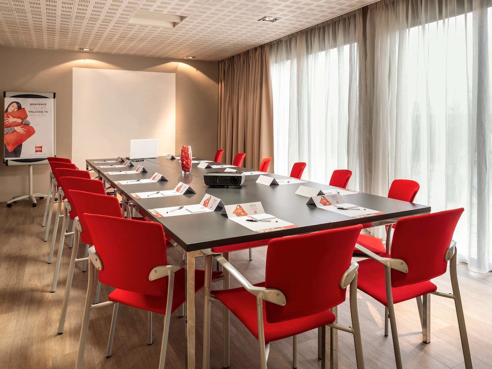 Ibis Cergy Pontoise Le Port 57/67