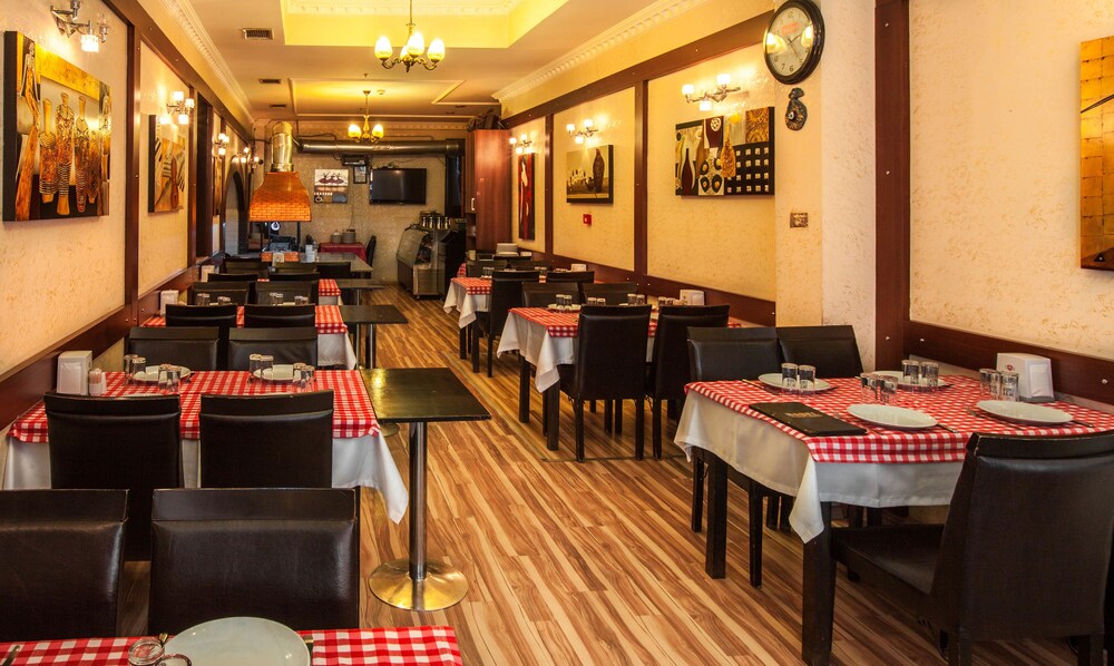 Grand Hotel Palmiye 42/68