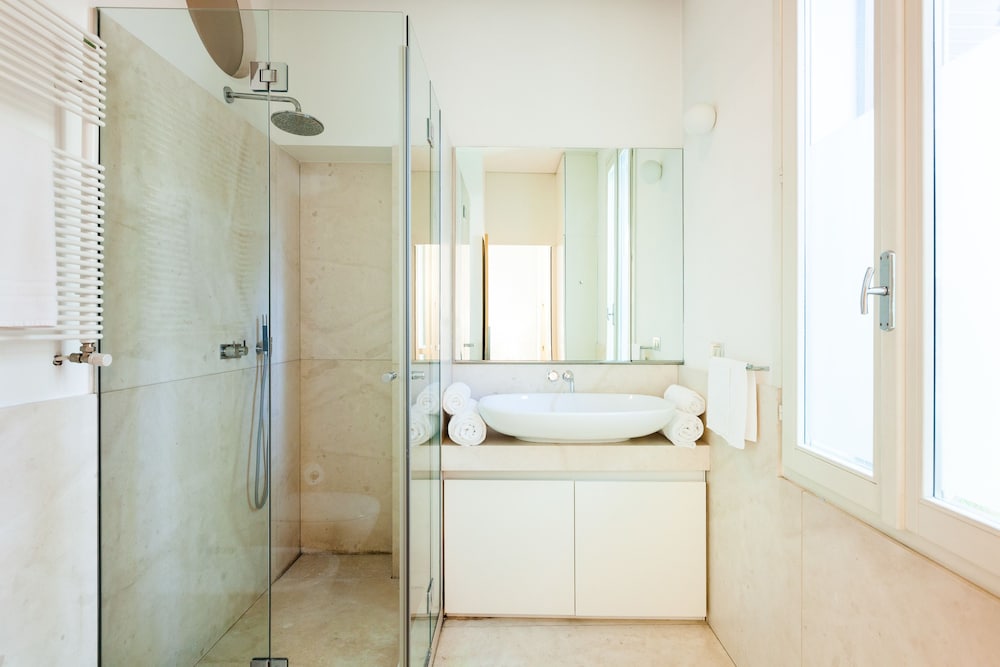 Easyhomes - Piola Bazzini 24/25