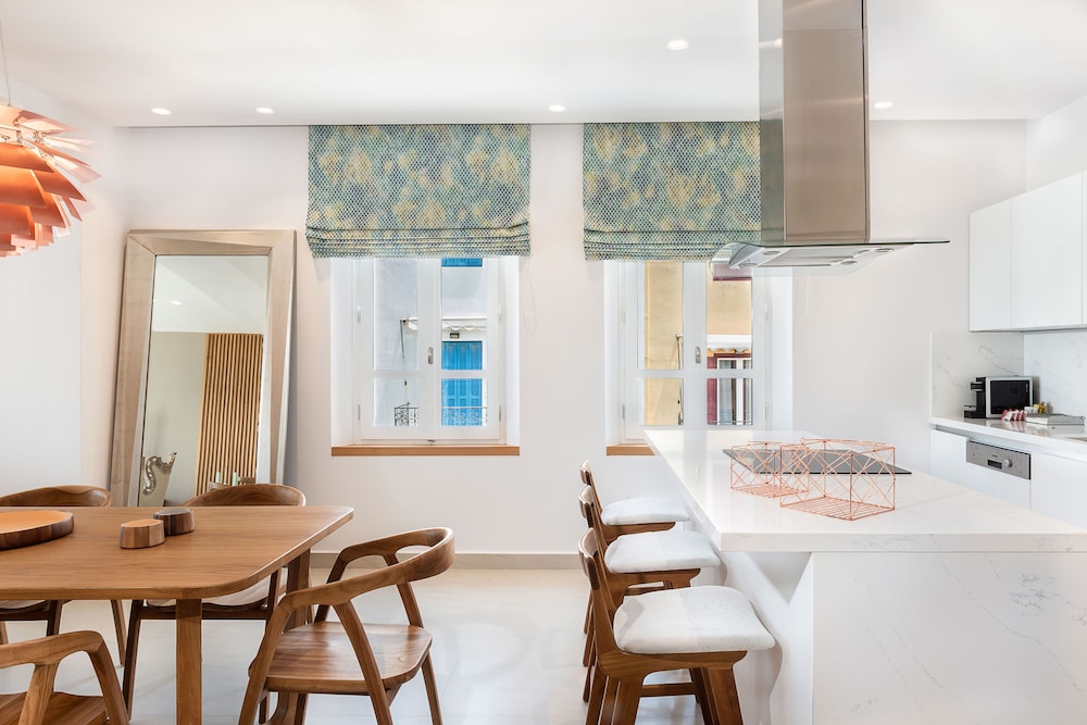 Avra Venetian Harbour Apartments 34/50