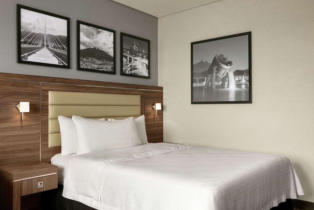 Hampton Inn by Hilton Monterrey Apodaca 12/41