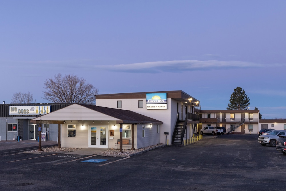 Days Inn by Wyndham Wheatland 2/42