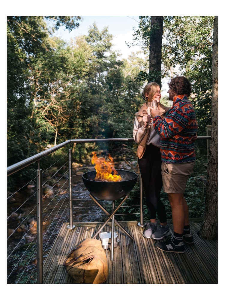 Riverbeds Lodges With Hot Tubs 5/23