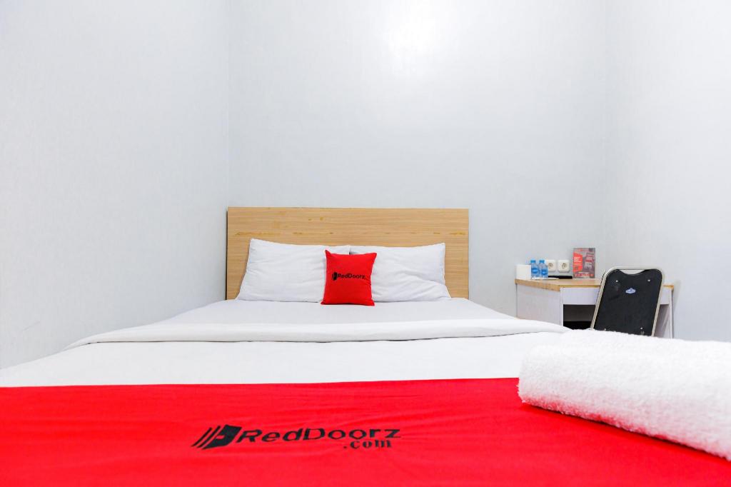 RedDoorz Plus near Malang Town Square 22/50
