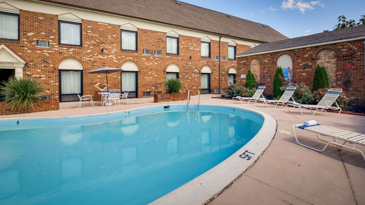 Best Western Plus Governor's Inn 12/14