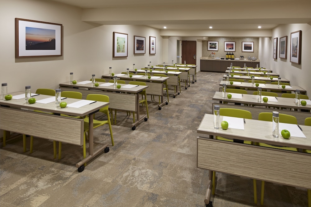 The Anza A Calabasas Hotel 29/39