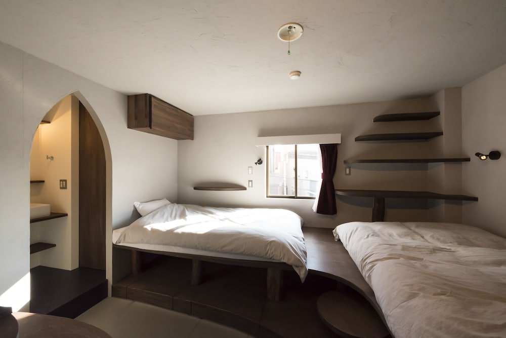 Designer, Valley, Twin Beds