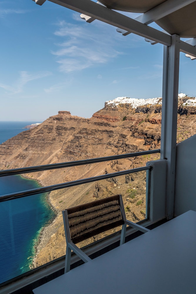 Belvedere Suites 41/50