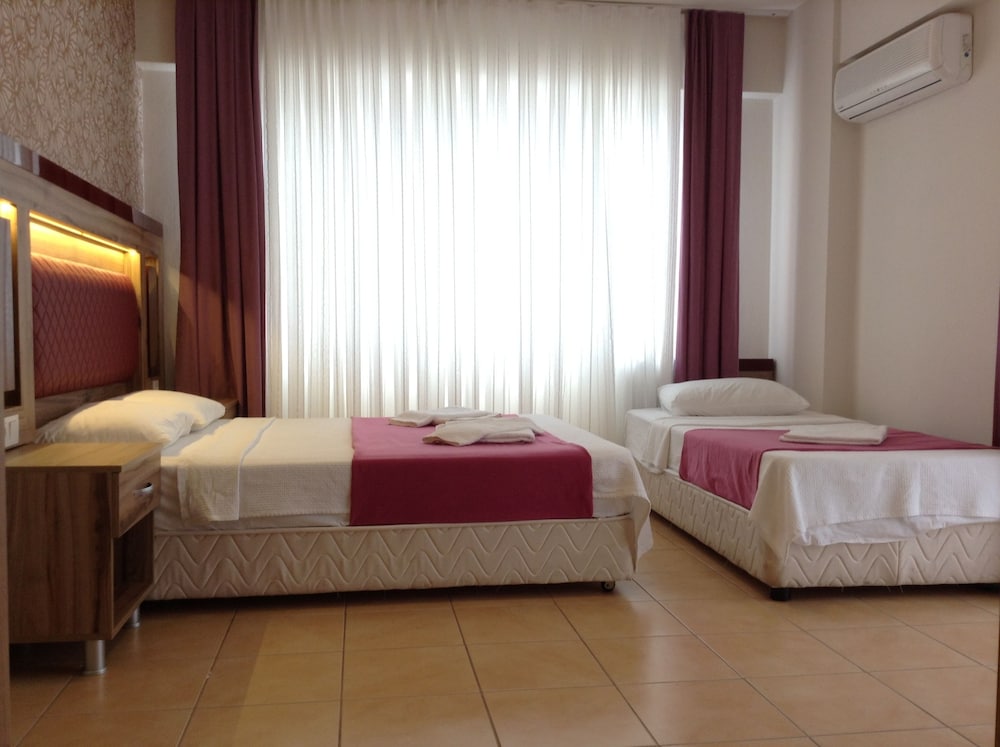 Senam Hotel 6/27