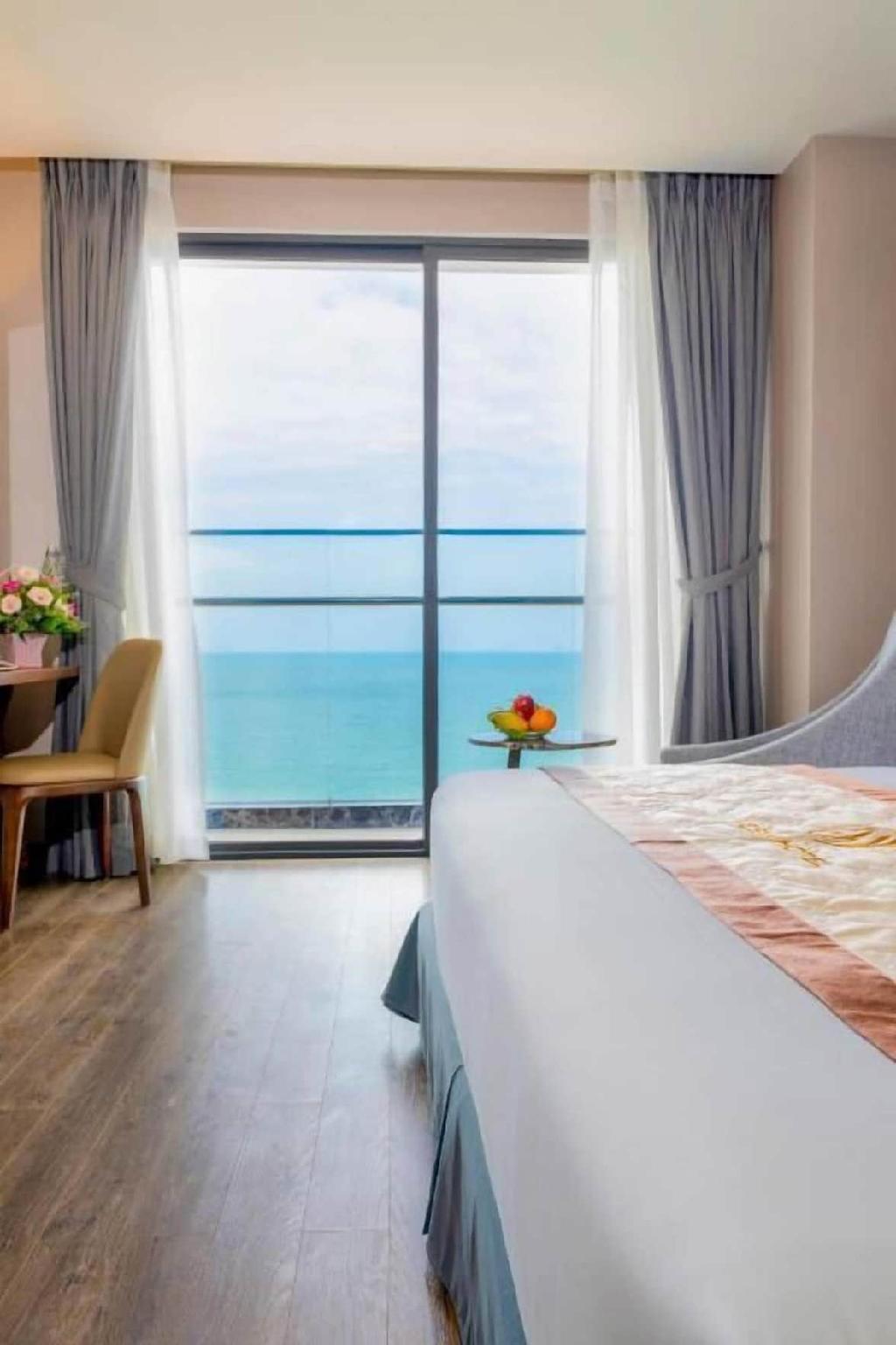 1 Bedroom, Premier, Ocean View